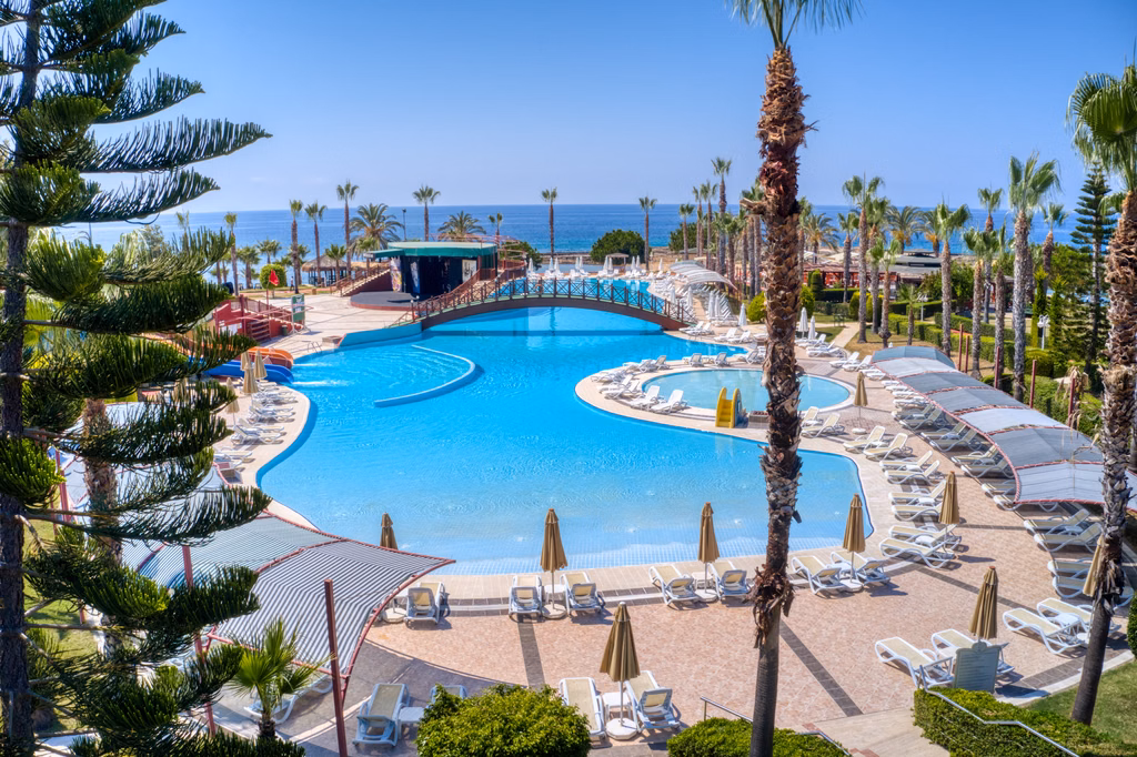 Oz Hotels İncekum Beach Resort