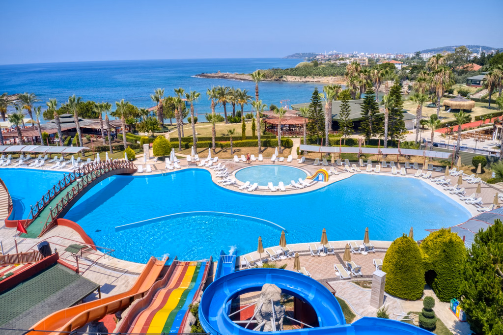 Oz Hotels İncekum Beach Resort
