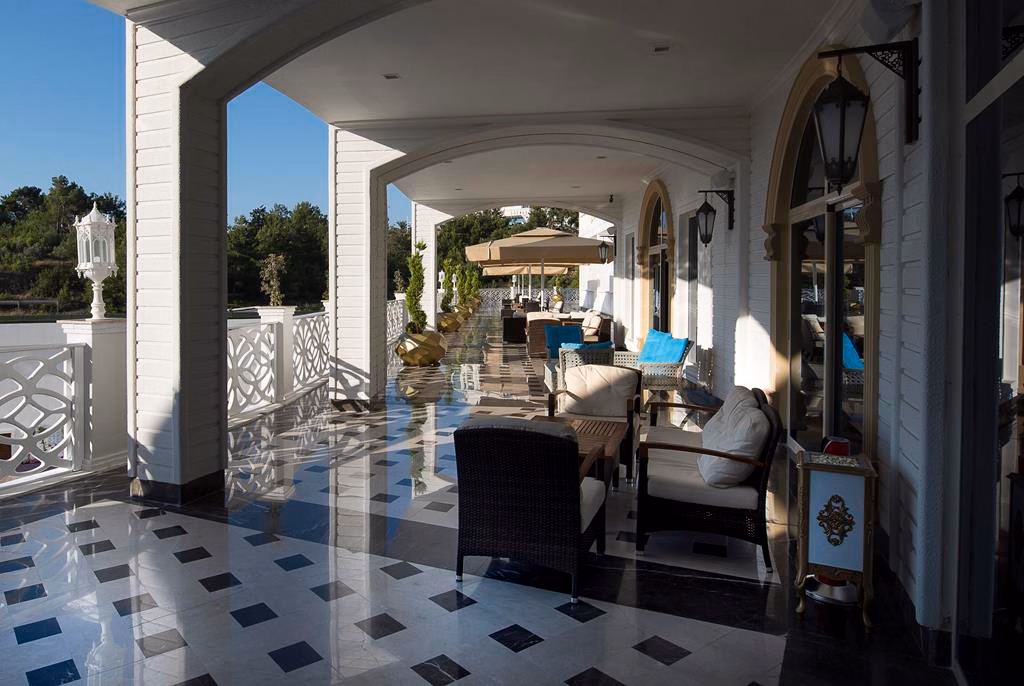 Oz Hotels SUI