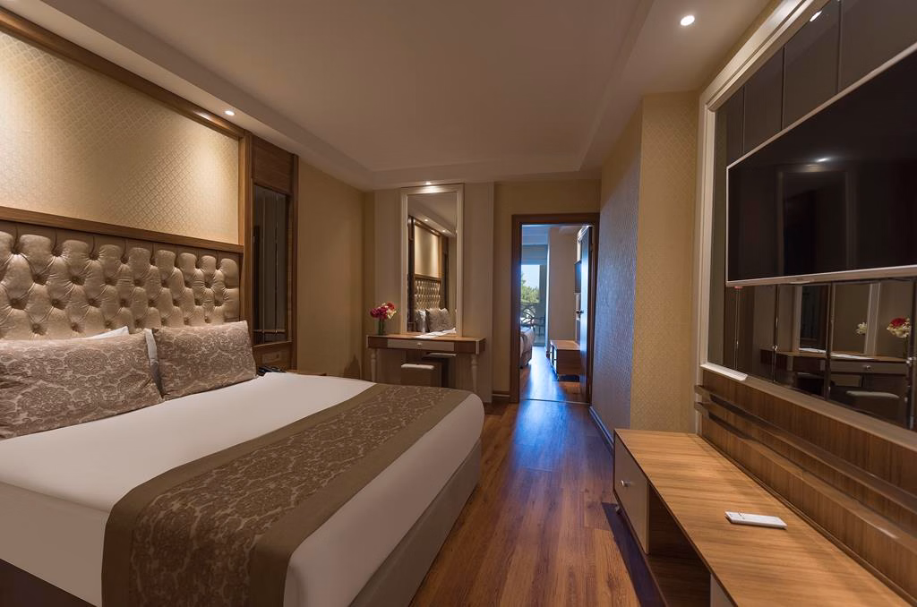 Oz Hotels SUI