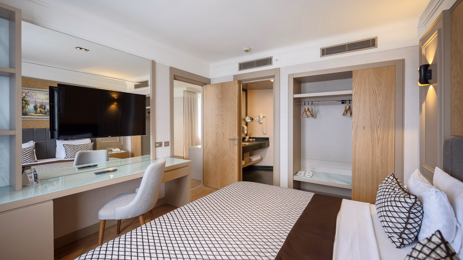 Porto Bello Hotel Resort & Spa