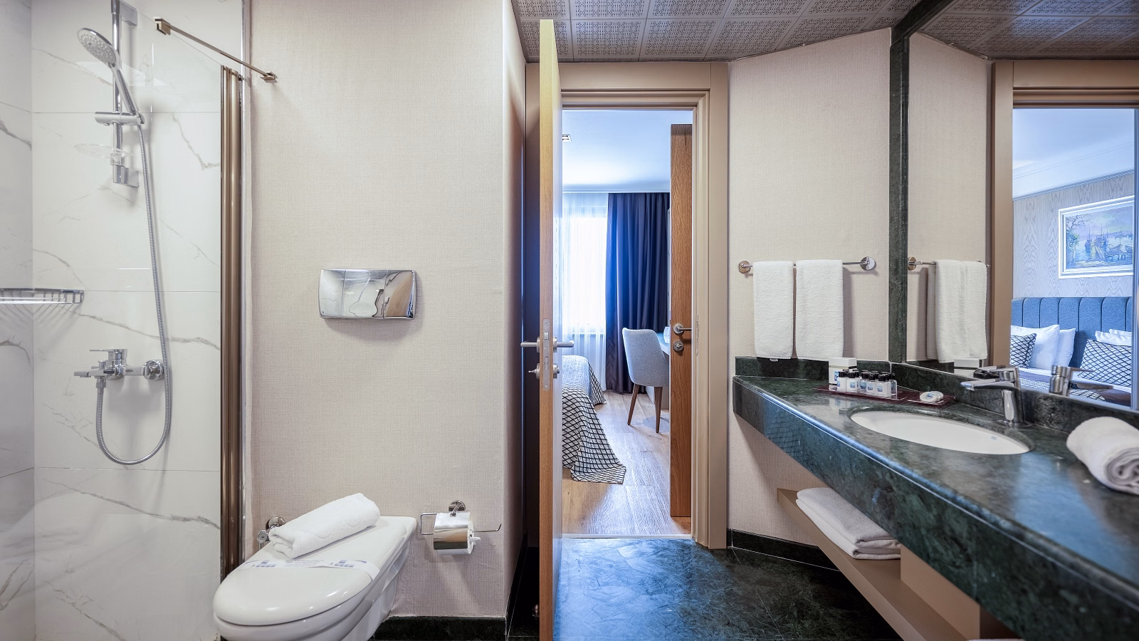 Porto Bello Hotel Resort & Spa
