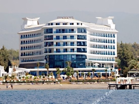 Q Premium Resort