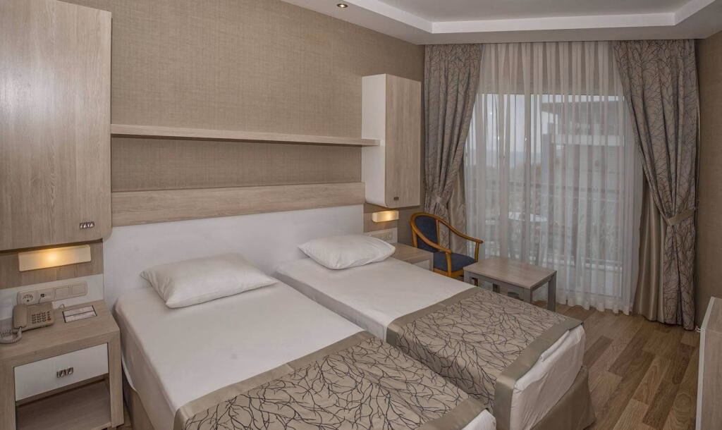 Riviera Hotel & Spa