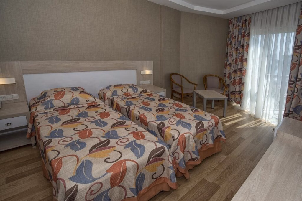 Riviera Hotel & Spa