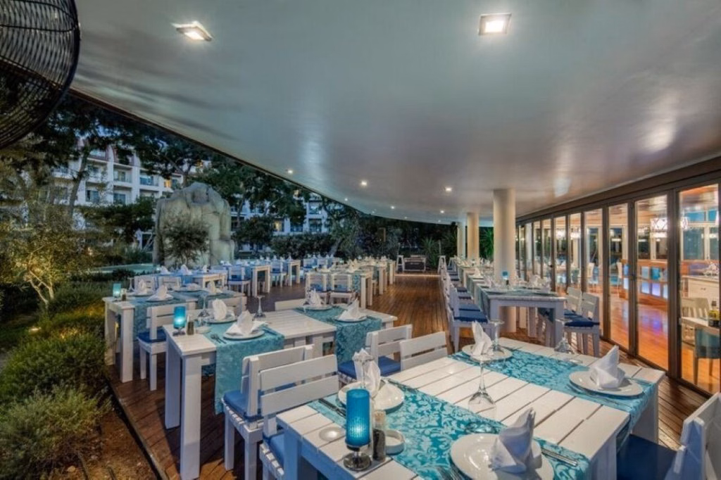 Rixos Sungate