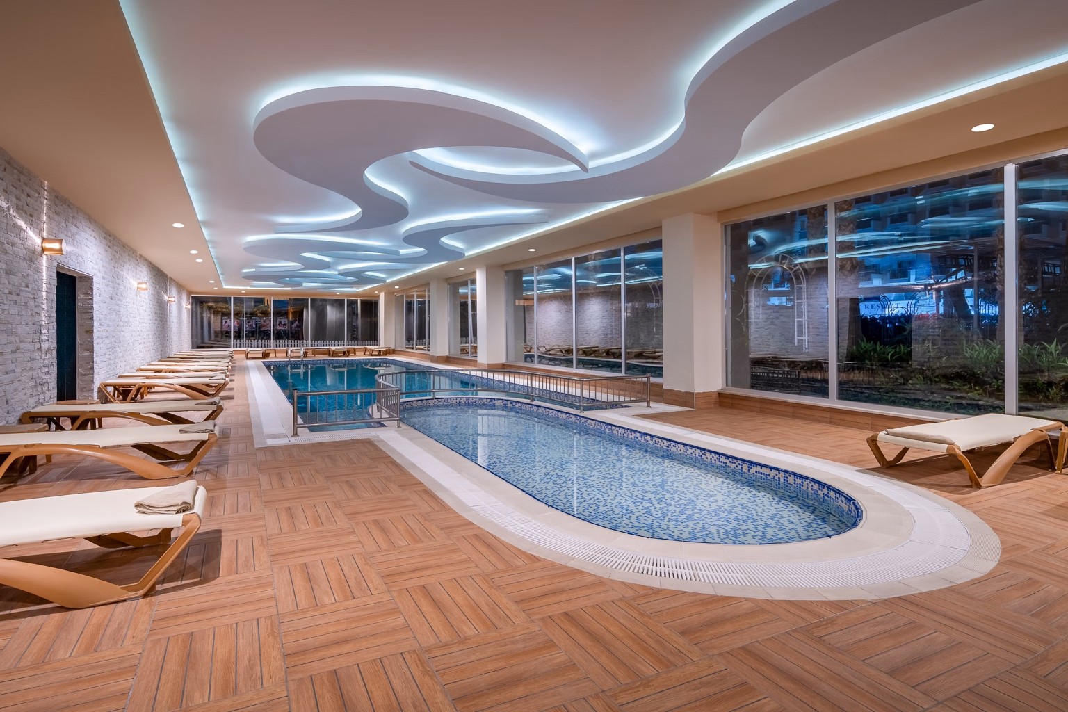 Royal Garden Beach Hotel