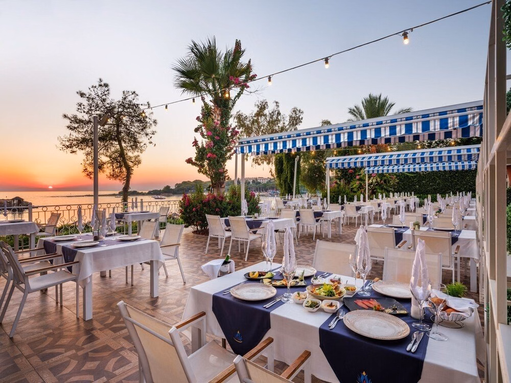 Rubi Platinum Spa Resort & Suites