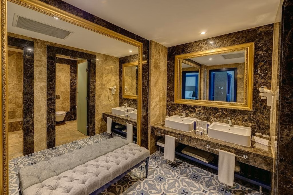 Rubi Platinum Spa Resort & Suites