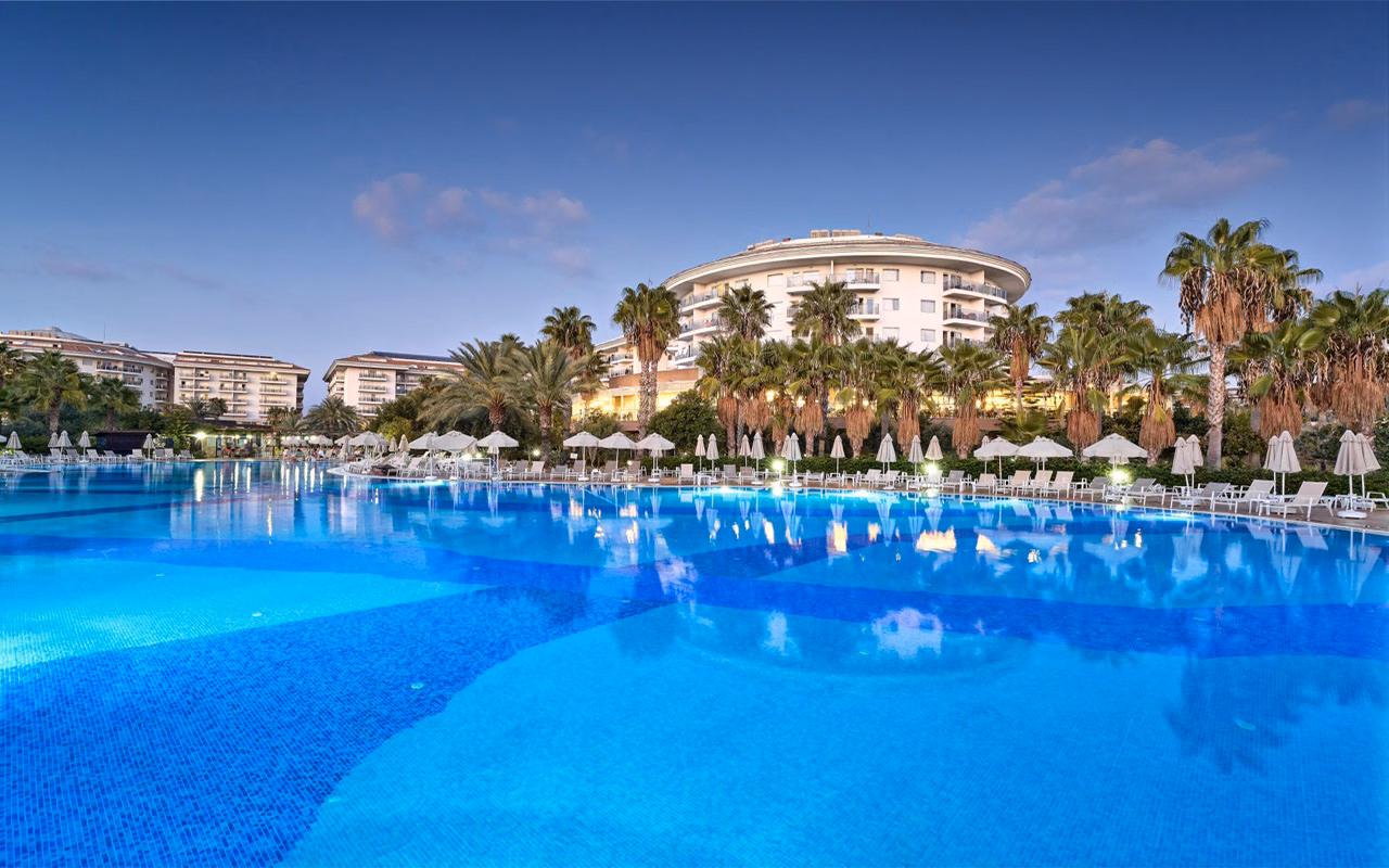 Seaden Sea World Resort & Spa