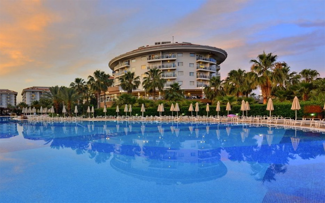 Seaden Sea World Resort & Spa