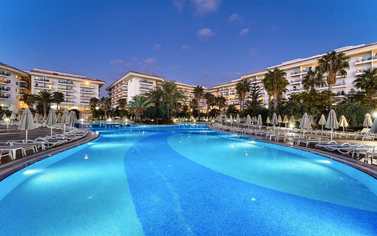 Seaden Sea World Resort & Spa