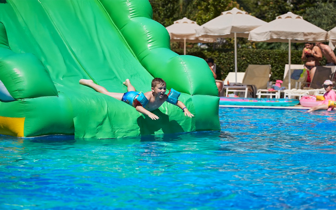 Seaden Sea World Resort & Spa