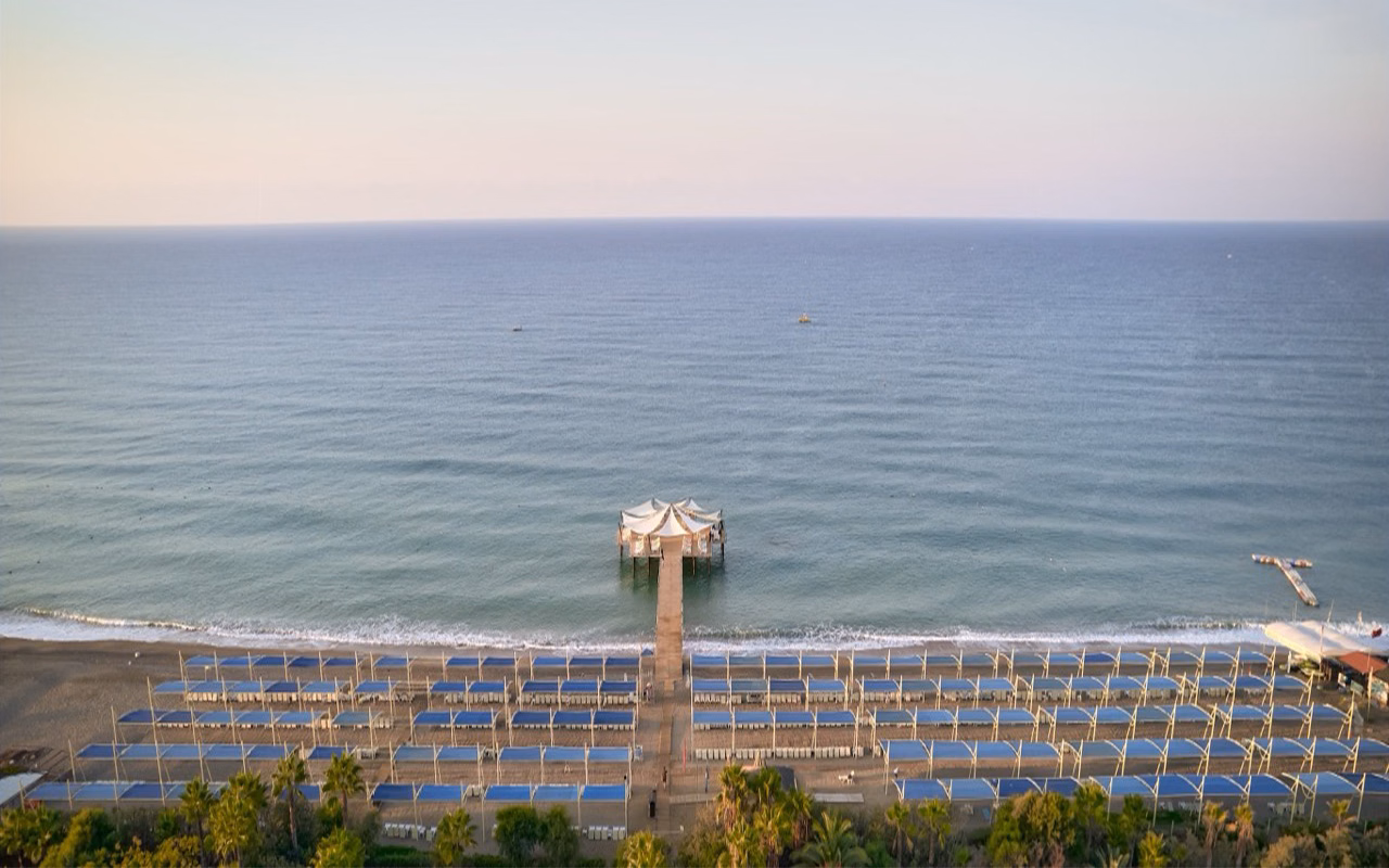 Seaden Sea World Resort & Spa