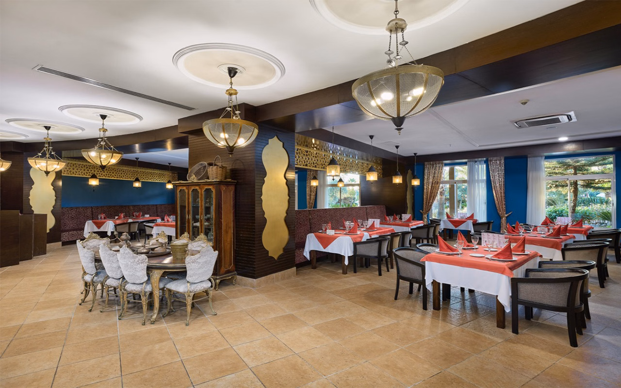 Seaden Sea World Resort & Spa