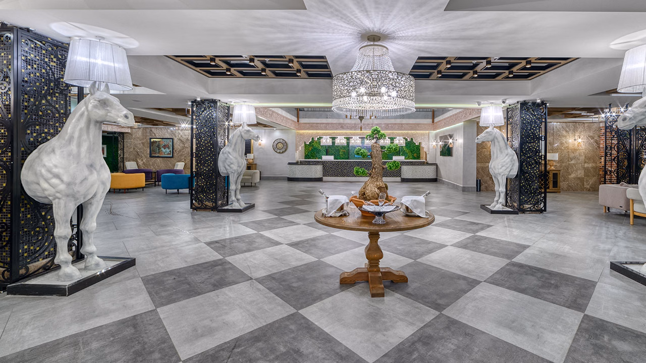 Seven Seas Palmeras Bay
