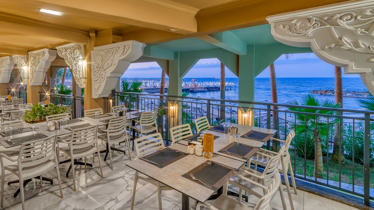 Seven Seas Palmeras Bay