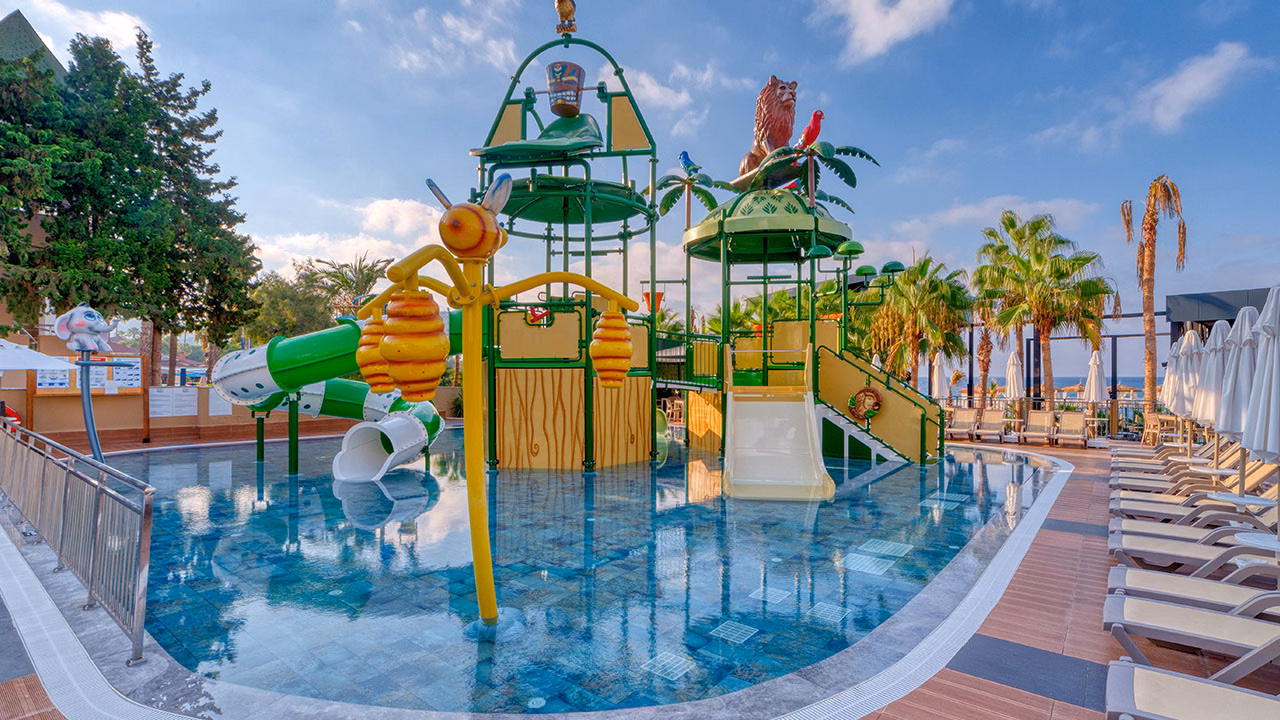 Seven Seas Palmeras Bay