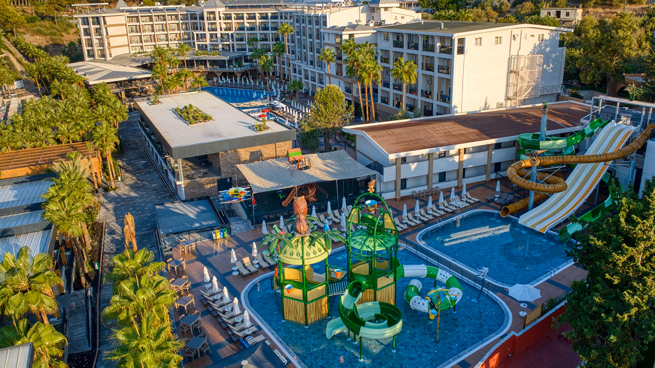 Seven Seas Palmeras Bay