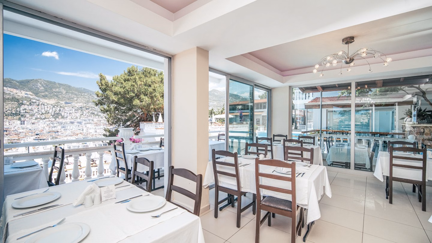 Sunny Hill Alya Hotel