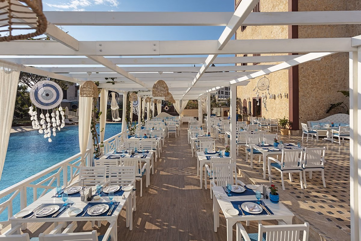 Titanic Mardan Palace