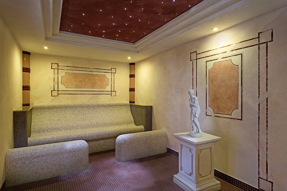 Titanic Mardan Palace