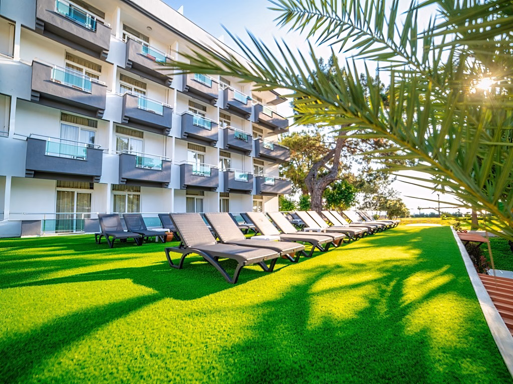 Transatlantik Beach Hotel