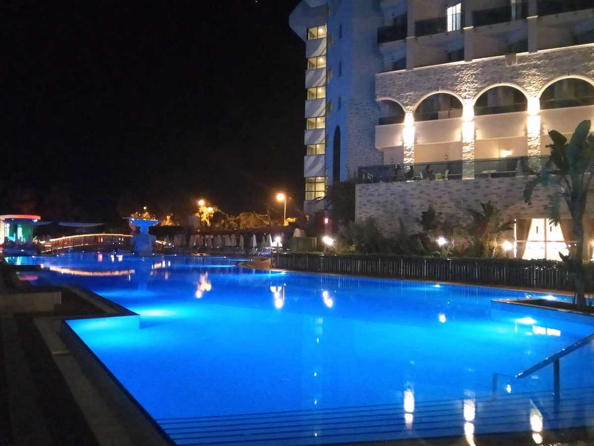 Water Side Resort & Spa