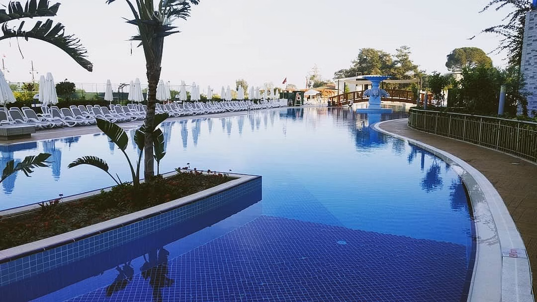 Water Side Resort & Spa