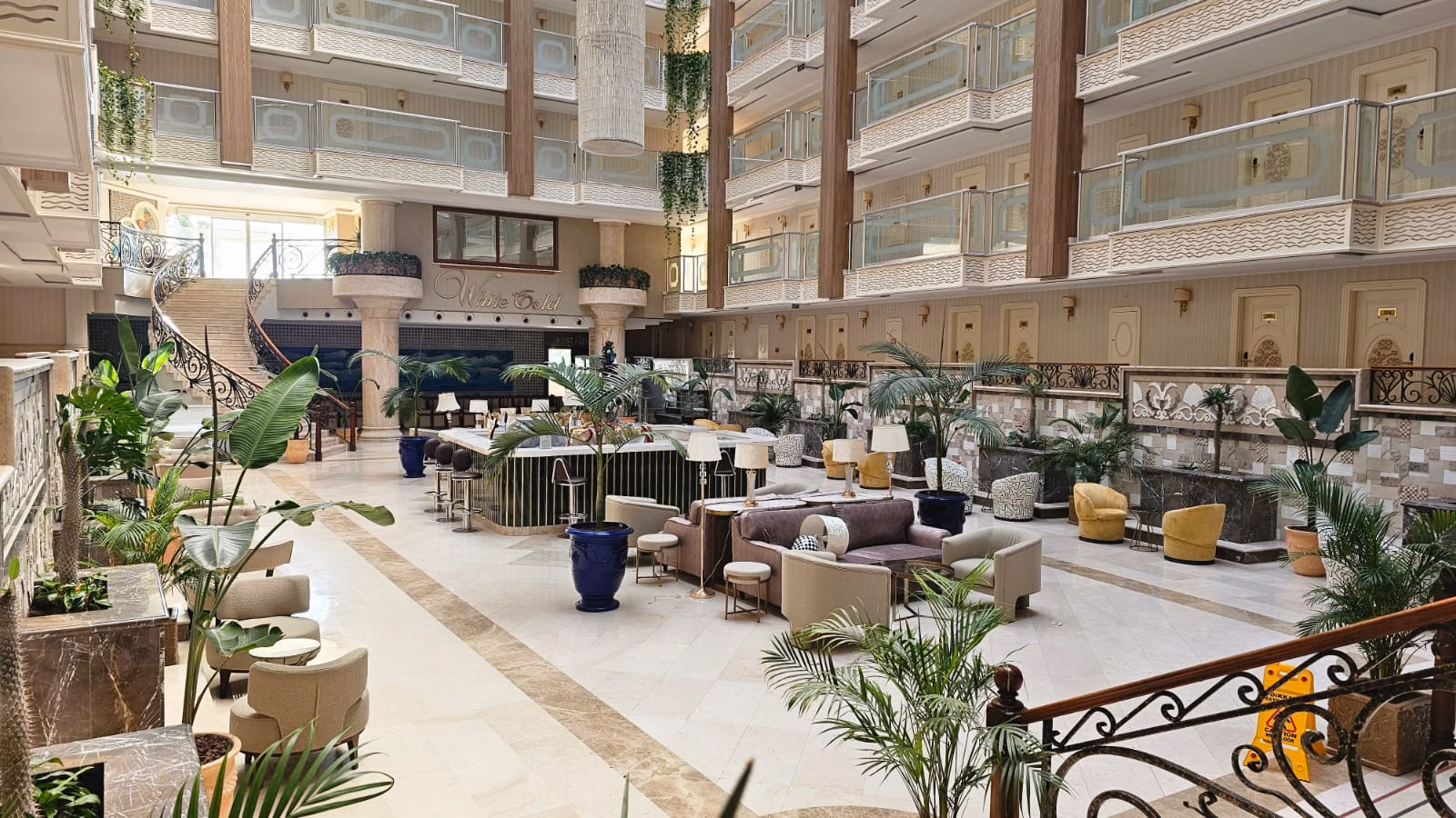 White Gold Hotel
