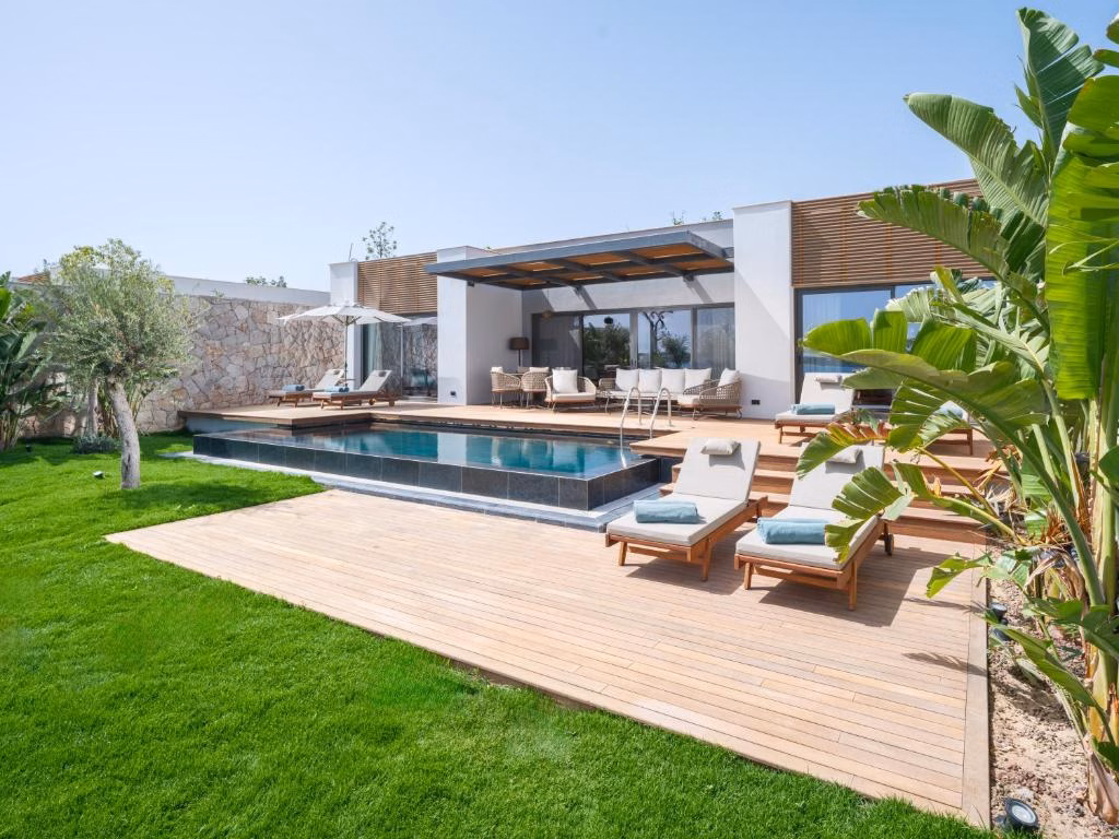 Anda Barut Collection
