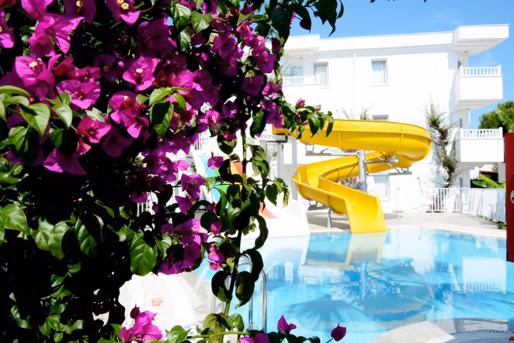 Bendis Beach Hotel