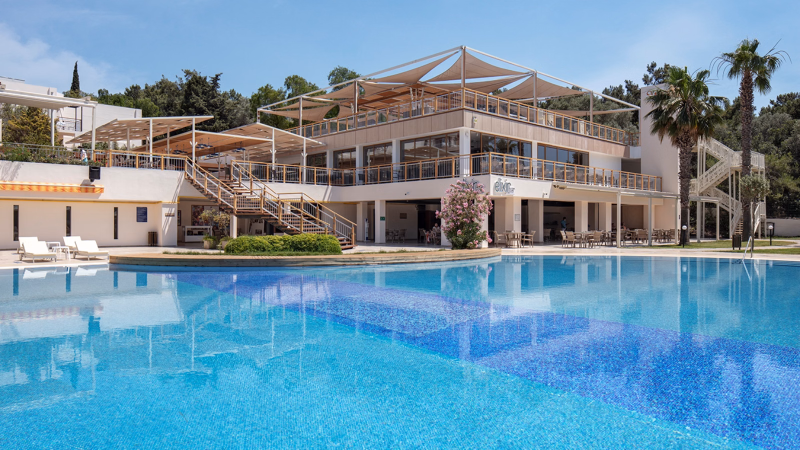 DoubleTree by Hilton Bodrum Isil Club Resort