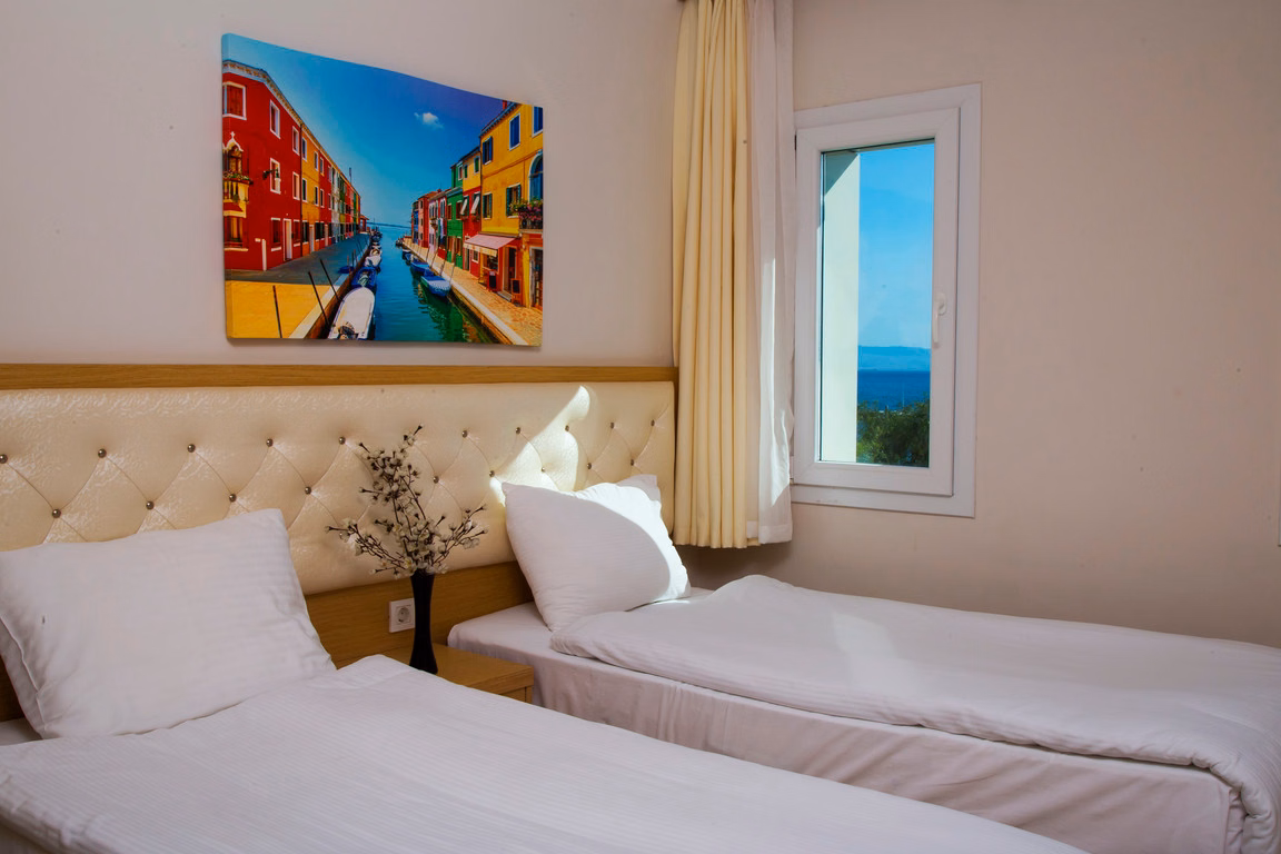 Dragut Point North Hotel