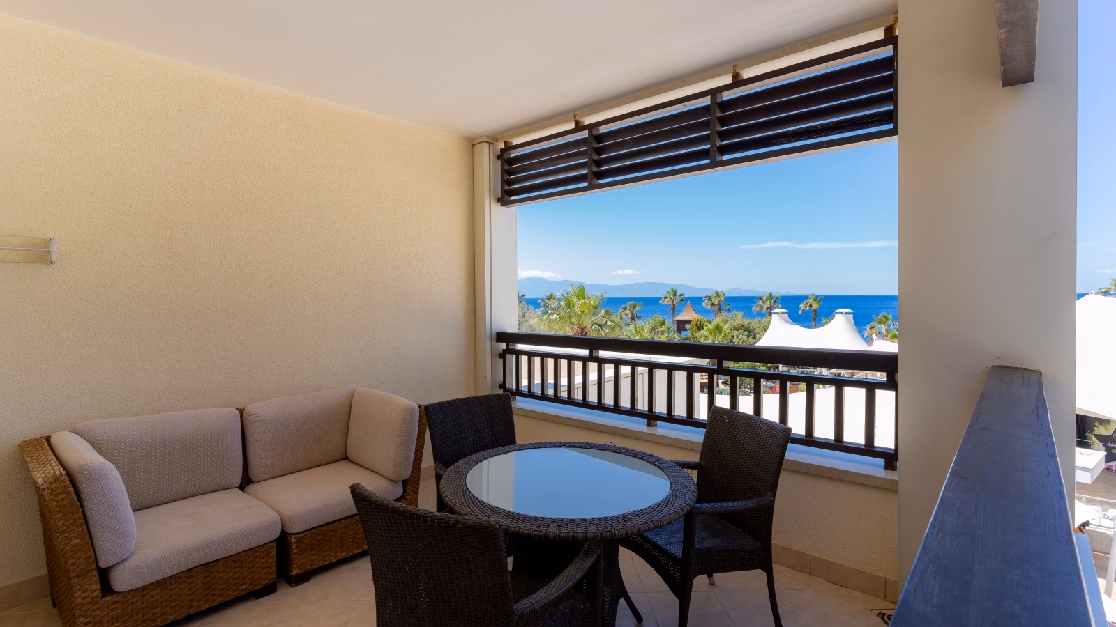 Latanya Park Resort