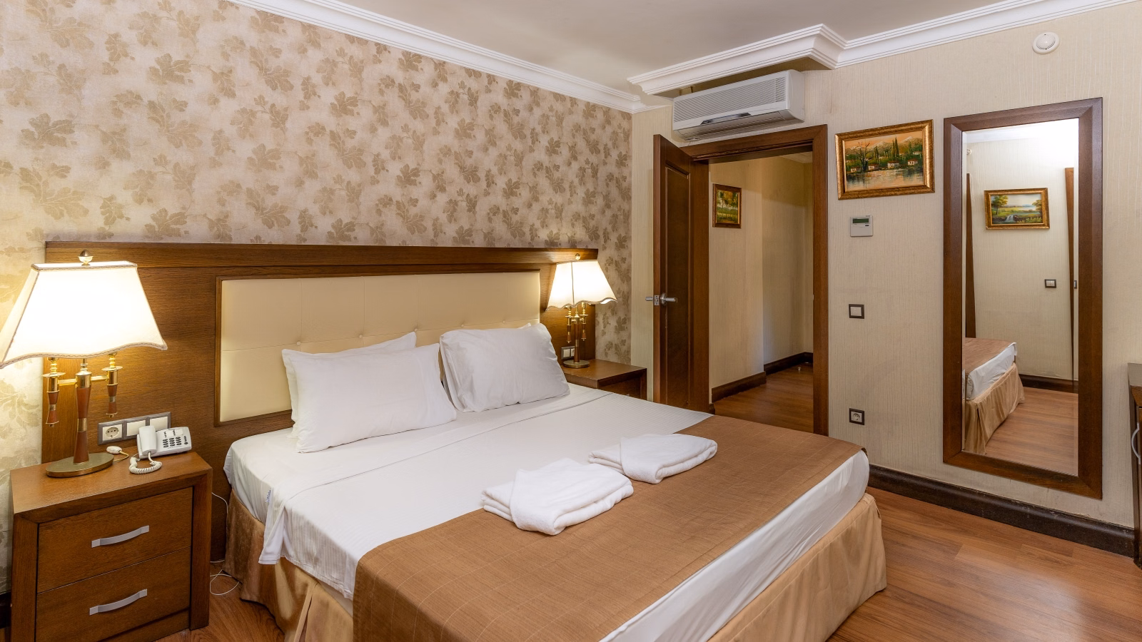 Latanya Park Resort