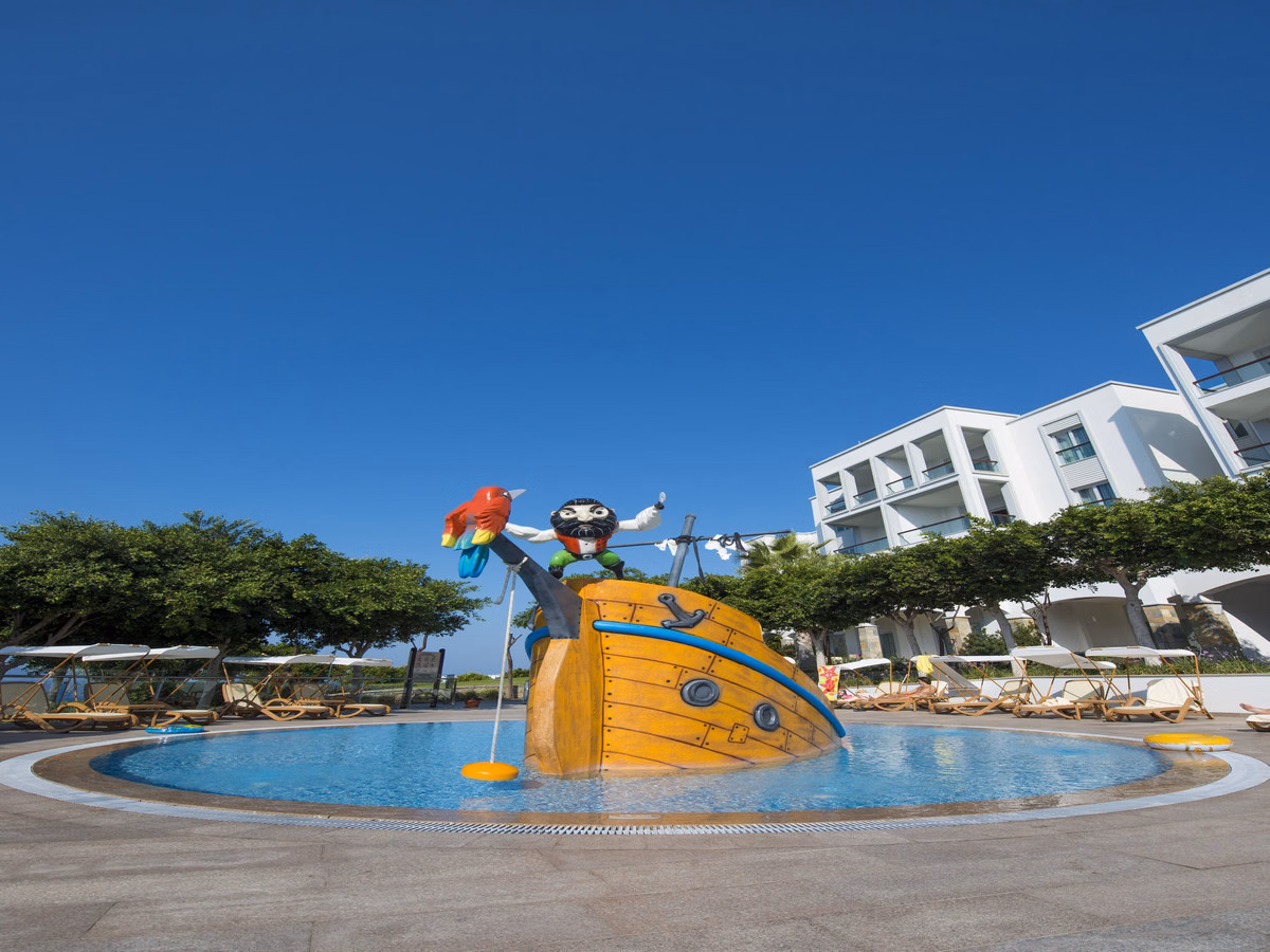 Xanadu Island Hotel
