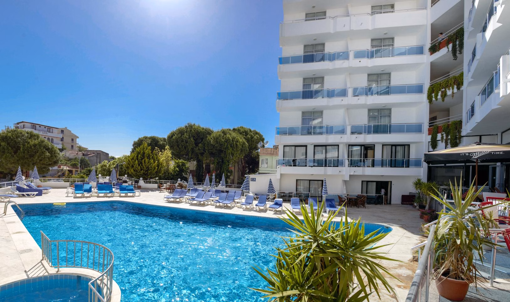 Ponz Boutique Hotel