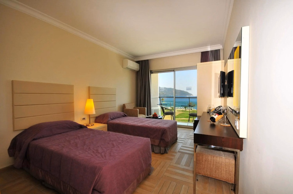 Blue Bay Platinum Hotel
