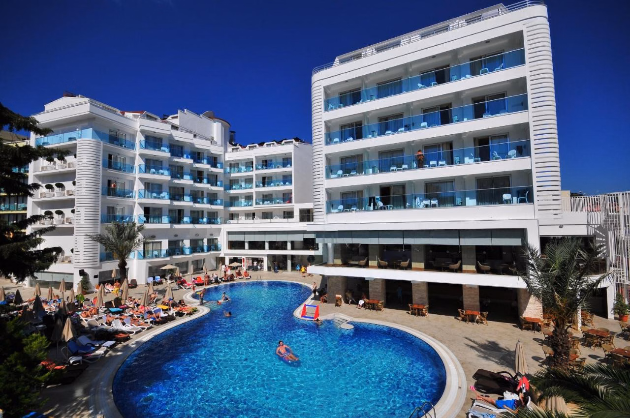 Blue Bay Platinum Hotel