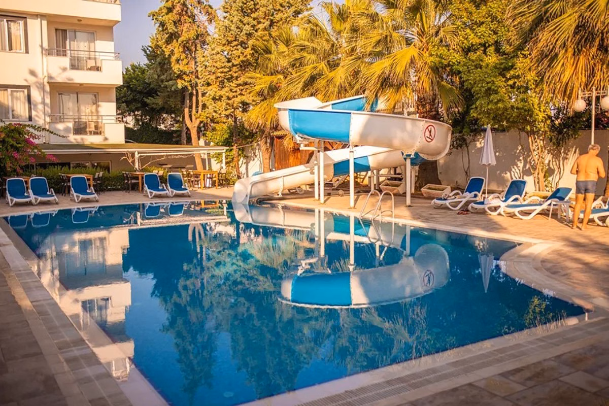 Akalia Suite Hotel & Spa