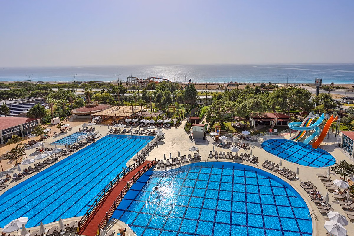Casa Fora Beach Resort