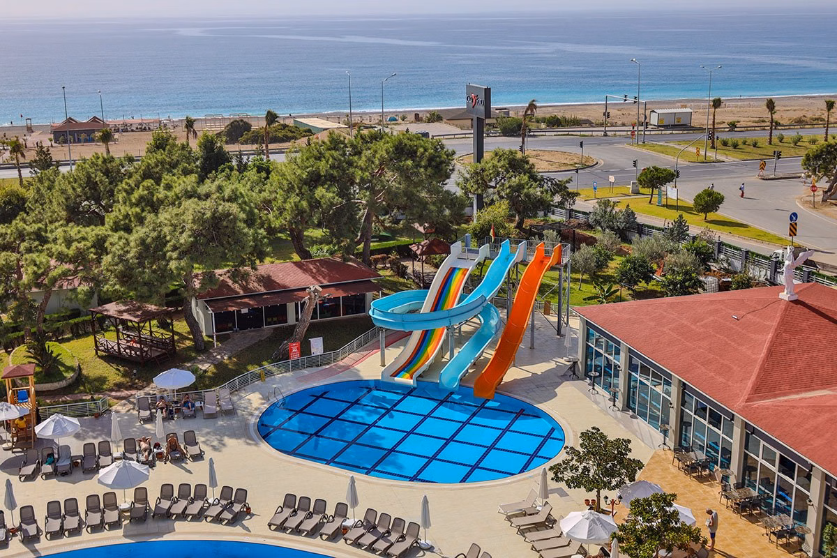Casa Fora Beach Resort