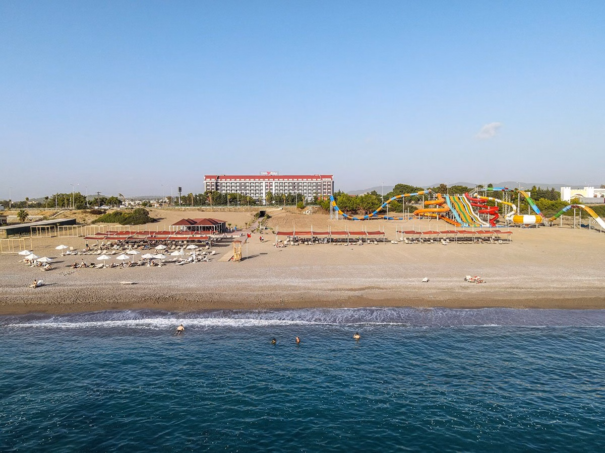 Casa Fora Beach Resort