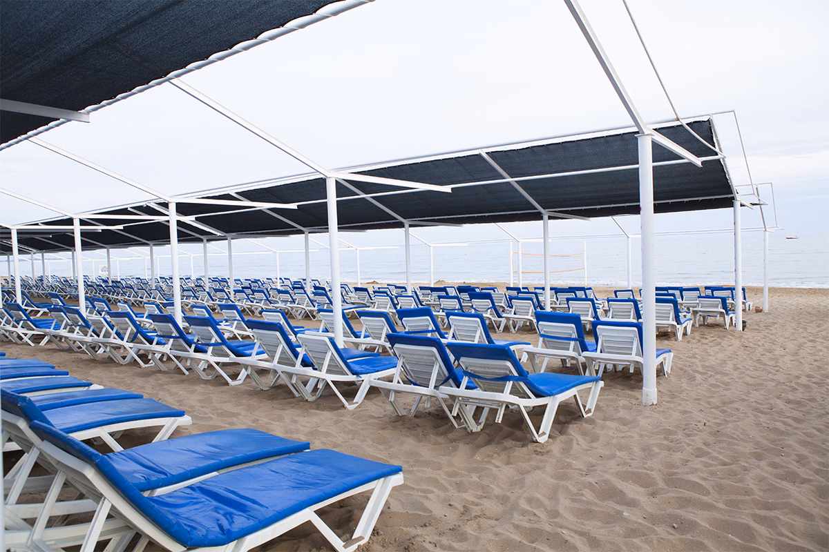 Club Side Coast