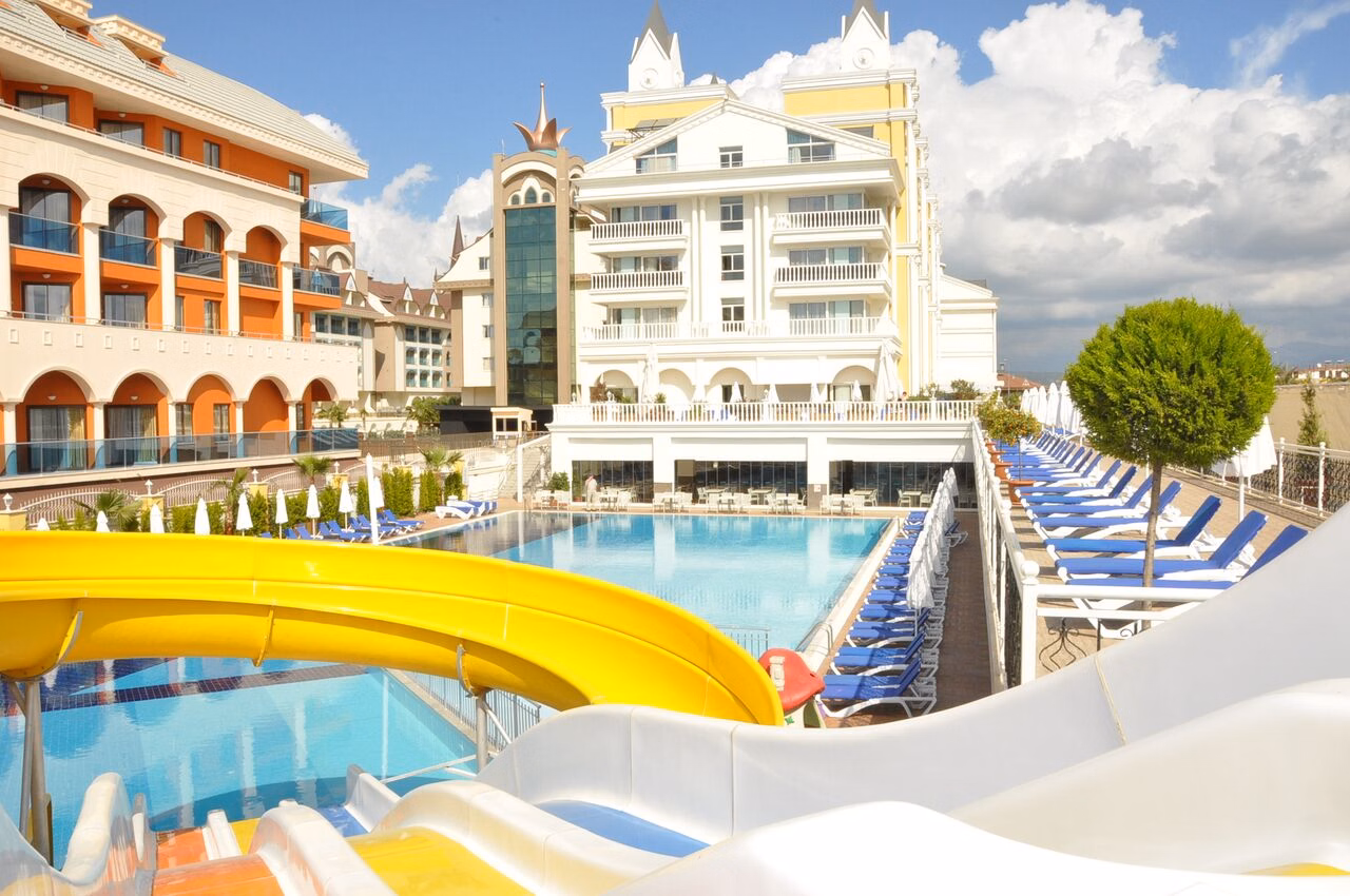 Dream World Resort