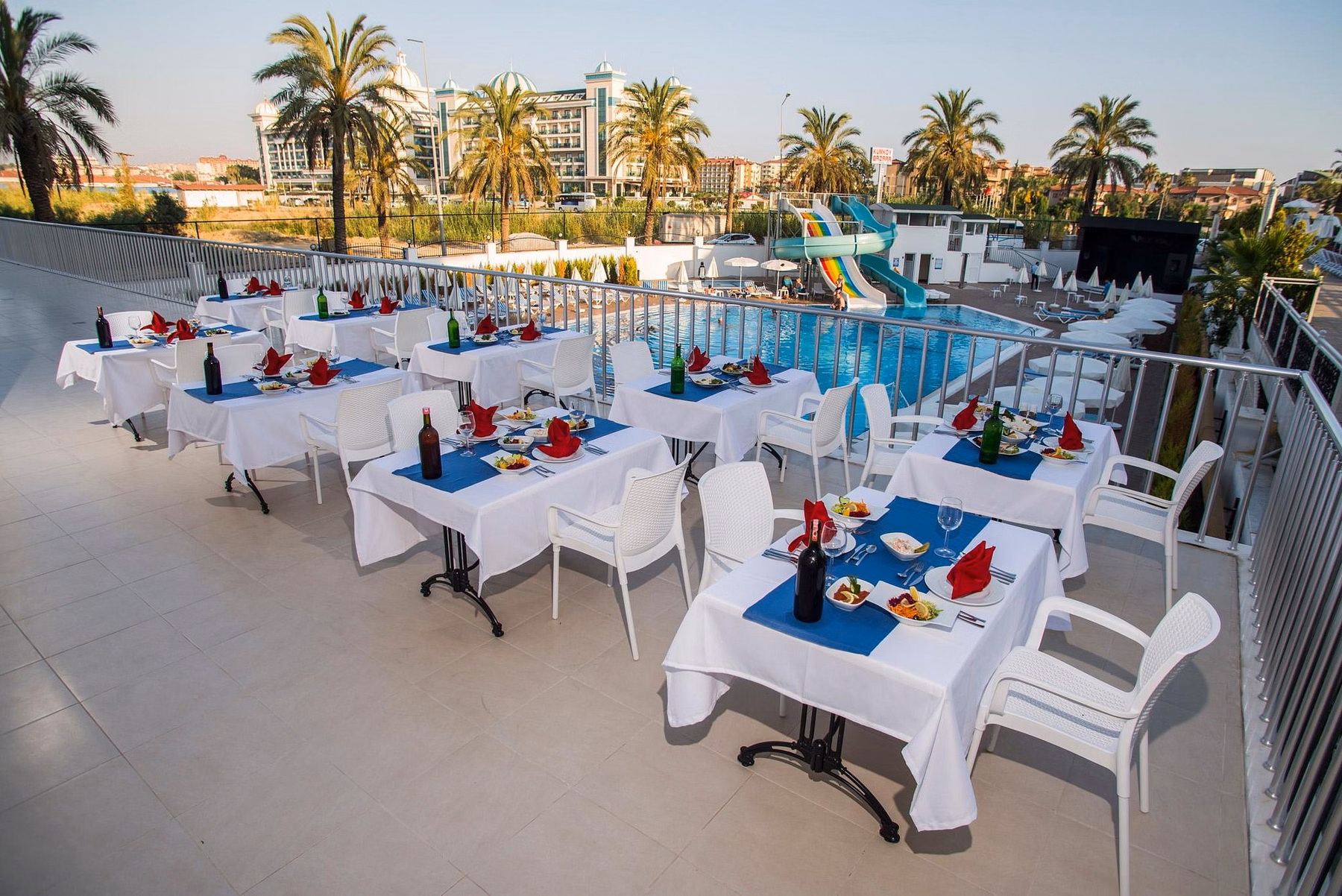 Palm World Resort & Spa Side