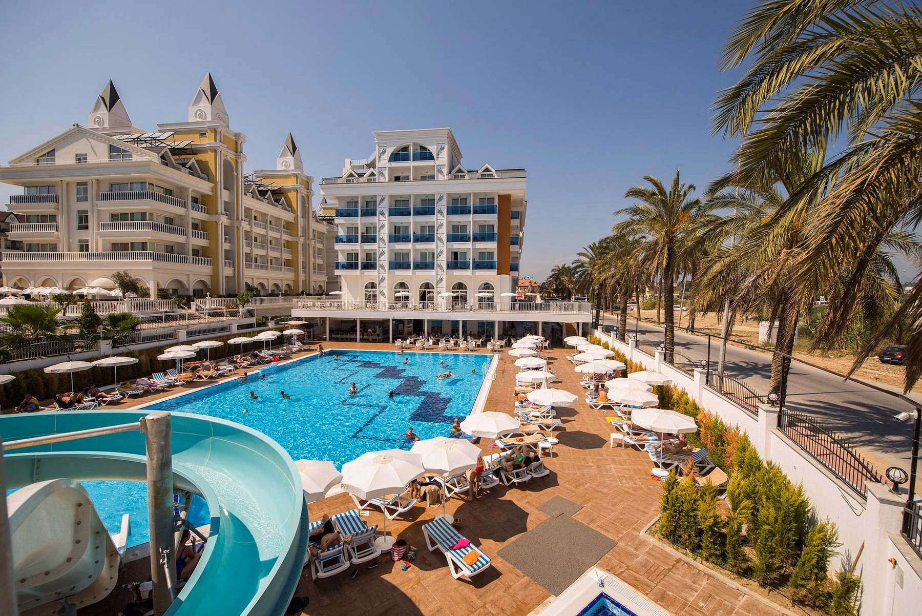 Palm World Resort & Spa Side