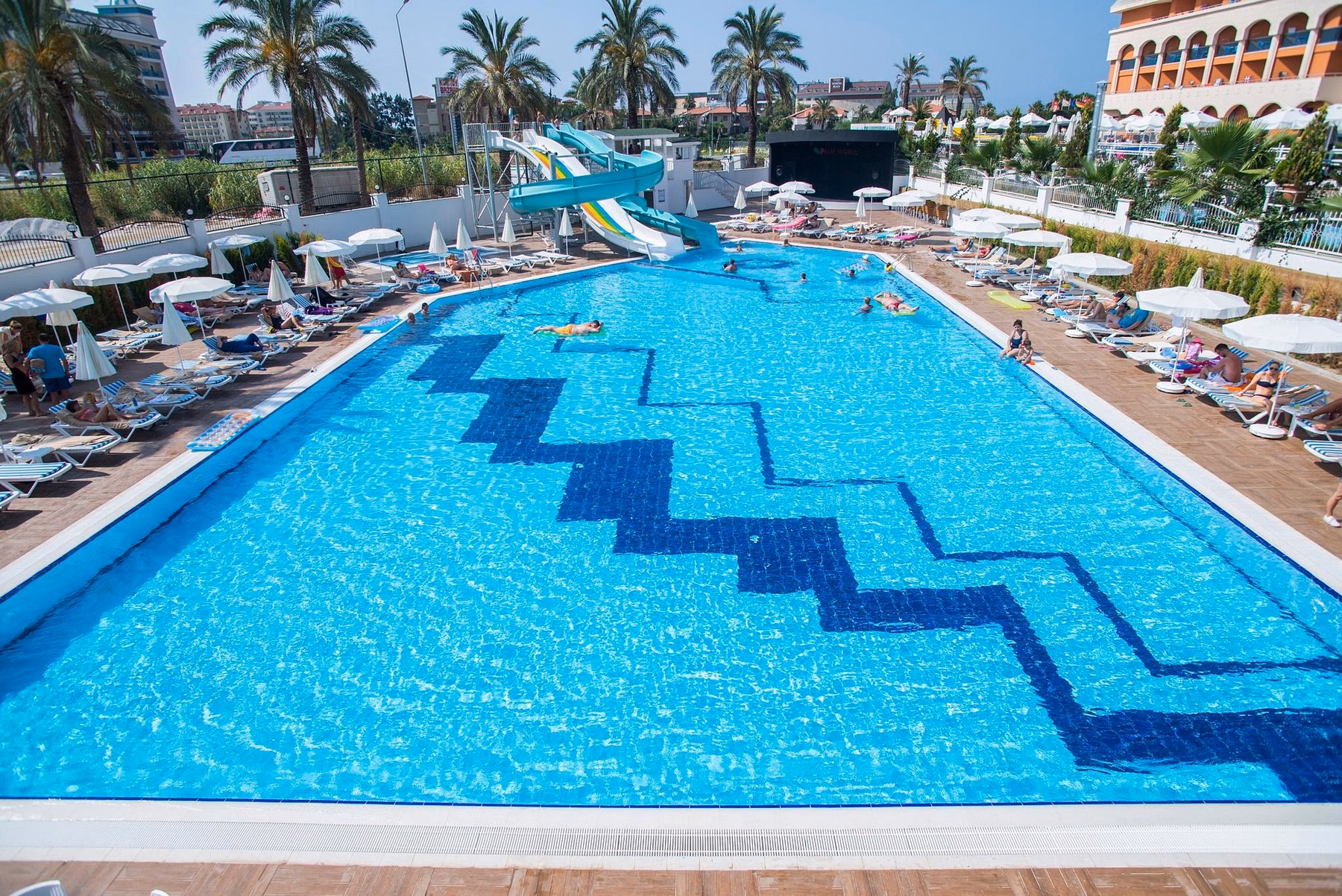 Palm World Resort & Spa Side