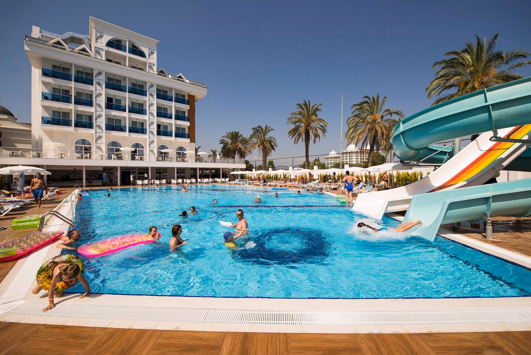 Palm World Resort & Spa Side